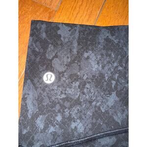 Lululemon Align Pant 28” • Deep Coal Black Camo • Size 14 • Nulu